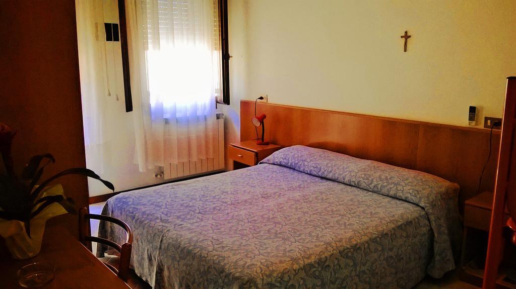 Due Palme Otel Caorle Dış mekan fotoğraf