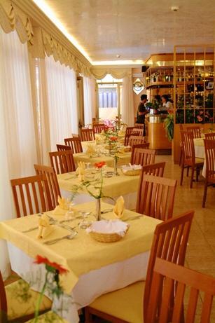 Due Palme Otel Caorle Dış mekan fotoğraf